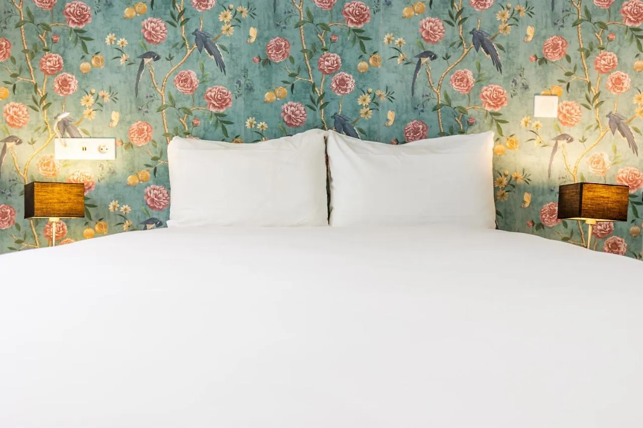 Hotel Vintage Paris Gare Du Nord By Hiphophostels